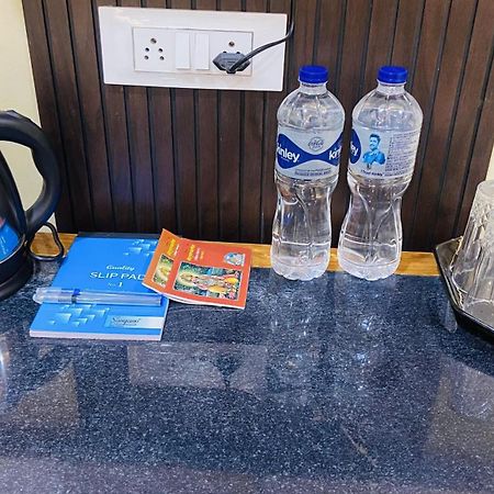 Mandir Saket Bhawan Hotell Ayodhya Exteriör bild